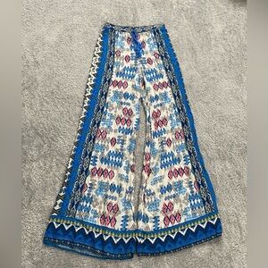 Flying Tomato Women’s pants.